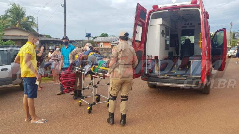 Colisão frontal entre moto e carro resulta em um ferido no Bairro Boa Esperança, em Rolim de Moura Colisão frontal entre moto e carro resulta em um ferido no Bairro Boa Esperança, em Rolim de Moura