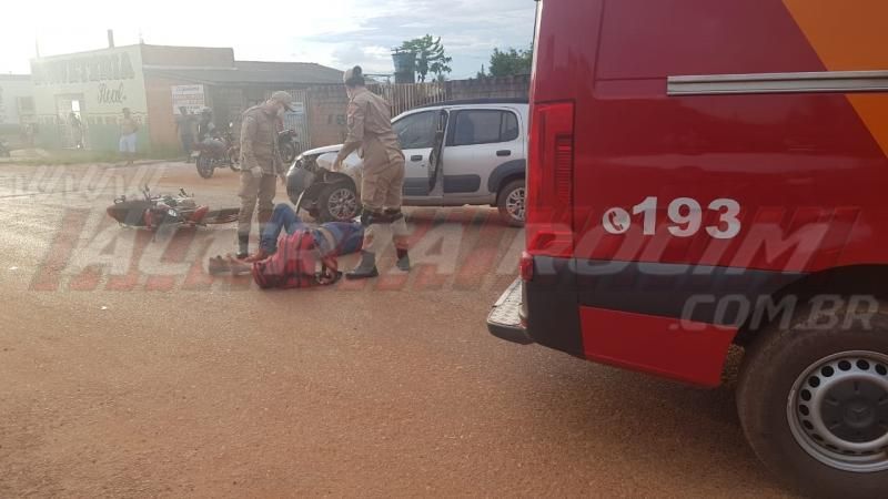 Colisão frontal entre moto e carro resulta em um ferido no Bairro Boa Esperança, em Rolim de Moura Colisão frontal entre moto e carro resulta em um ferido no Bairro Boa Esperança, em Rolim de Moura