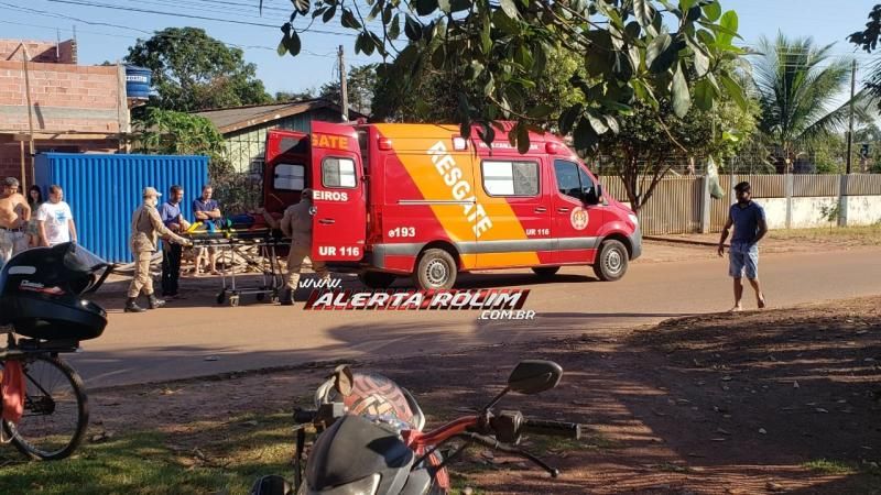 Colisão nesta tarde de domingo entre carro e moto resultou em uma pessoa ferida em Rolim de Moura Colisão nesta tarde de domingo entre carro e moto resultou em uma pessoa ferida em Rolim de Moura