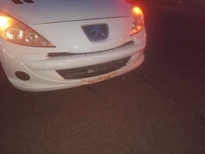 Condutora inabilitada fica ferida após ser atingida por carro no Centro de Rolim de Moura Condutora inabilitada fica ferida após ser atingida por carro no Centro de Rolim de Moura