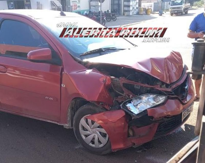 Em 24 horas, segundo acidente é registrado no mesmo cruzamento em Rolim de Moura - Vídeo Em 24 horas, segundo acidente é registrado no mesmo cruzamento em Rolim de Moura - Vídeo