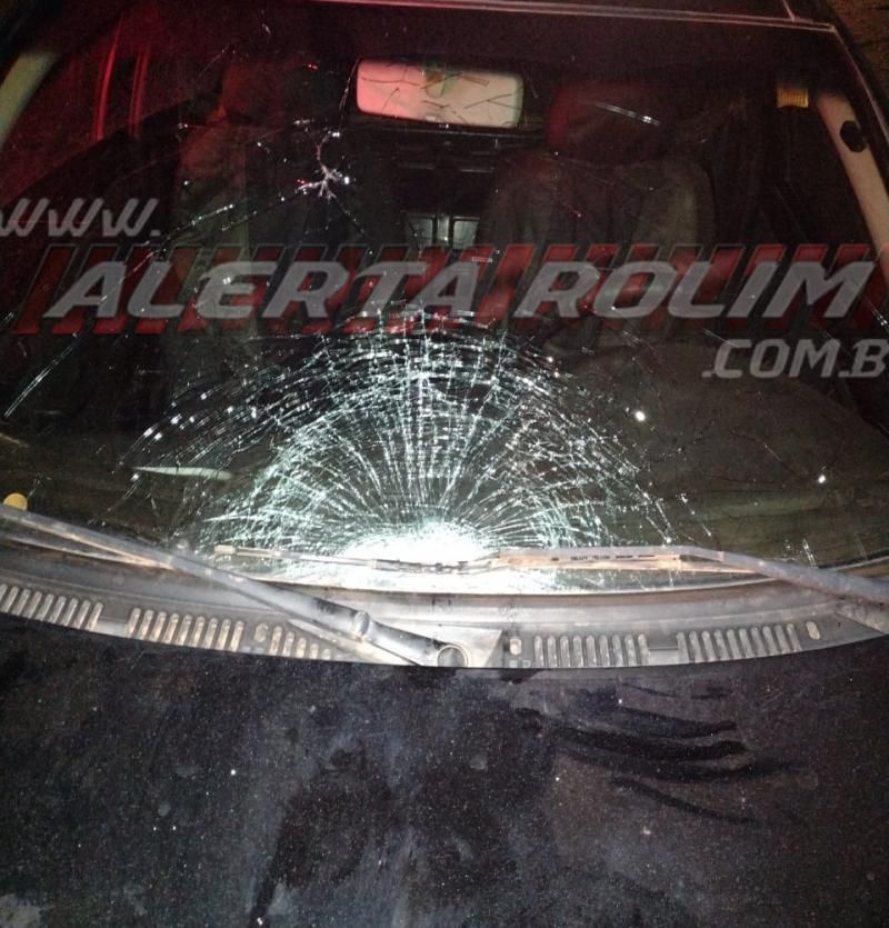 Idoso em bicicleta é atingido por carro na RO-010 durante a noite de quarta-feira em Rolim de Moura Idoso em bicicleta é atingido por carro na RO-010 durante a noite de quarta-feira em Rolim de Moura