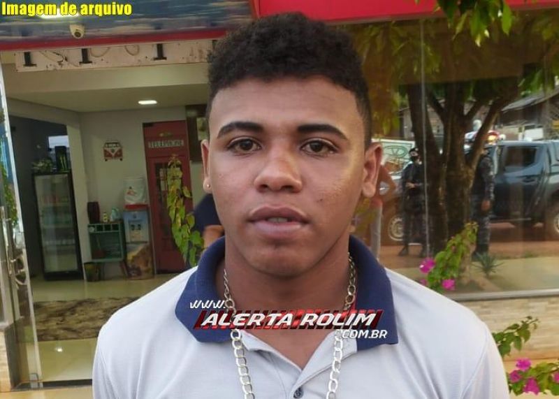 Mais um homem é preso com arma de fogo e munições pela Polícia Militar em Rolim de Moura Mais um homem é preso com arma de fogo e munições pela Polícia Militar em Rolim de Moura