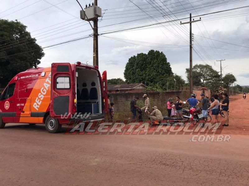 Motociclista fratura perna ao ser atingido por caminhonete nesta tarde de domingo em Rolim de Moura Motociclista fratura perna ao ser atingido por caminhonete nesta tarde de domingo em Rolim de Moura