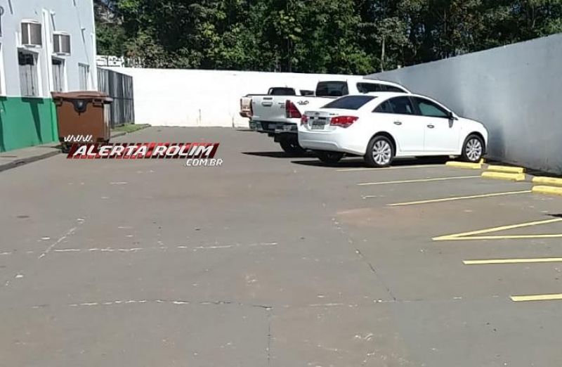 Multa de R$130,16 e 04 pontos na CNH poderão ser aplicados para motoristas que estacionarem em frente UPA de Rolim de Moura Multa de R$130,16 e 04 pontos na CNH poderão ser aplicados para motoristas que estacionarem em frente UPA de Rolim de Moura