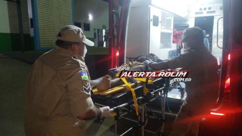 URGENTE - Bebedeira e discussão termina com um homem esfaqueado no Bairro Industrial em Rolim de Moura URGENTE - Bebedeira e discussão termina com um homem esfaqueado no Bairro Industrial em Rolim de Moura