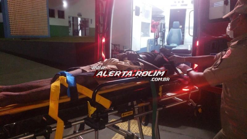 URGENTE - Bebedeira e discussão termina com um homem esfaqueado no Bairro Industrial em Rolim de Moura URGENTE - Bebedeira e discussão termina com um homem esfaqueado no Bairro Industrial em Rolim de Moura