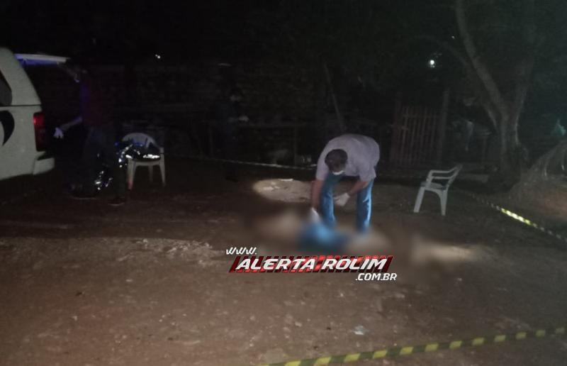 URGENTE – Homem é morto a tiros no Bairro Beira Rio em Rolim de Moura URGENTE – Homem é morto a tiros no Bairro Beira Rio em Rolim de Moura