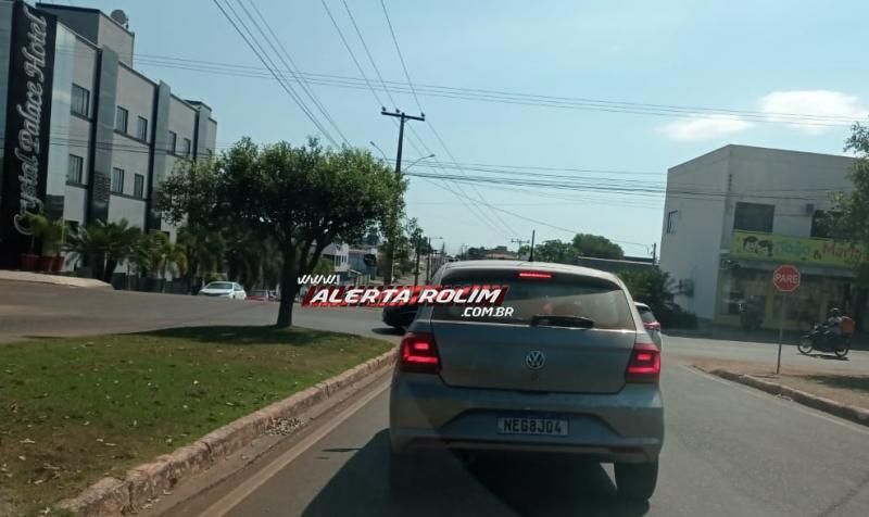 Acusado de crimes de associação criminosa e de aplicar golpes de estelionato é preso pela Polícia Militar em Rolim de Moura; um veículo foi apreendido Acusado de crimes de associação criminosa e de aplicar golpes de estelionato é preso pela Polícia Militar em Rolim de Moura; um veículo foi apreendido