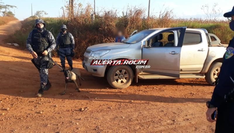 Acusado de triplo homicídio em garimpo em Mato Grosso é preso pela PM, durante OPERAÇÃO NARCO BRASIL, na área rural de Alta Floresta (RO) Acusado de triplo homicídio em garimpo em Mato Grosso é preso pela PM, durante OPERAÇÃO NARCO BRASIL, na área rural de Alta Floresta (RO)