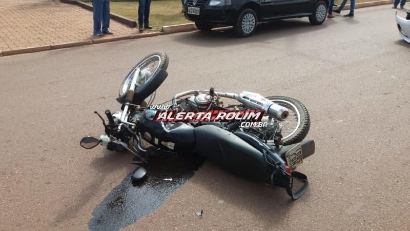 ATUALIZADA – Casal de Novo Horizonte perde a vida em grave acidente em Rolim de Moura, após colisão entre moto e carro no centro da cidade ATUALIZADA – Casal de Novo Horizonte perde a vida em grave acidente em Rolim de Moura, após colisão entre moto e carro no centro da cidade