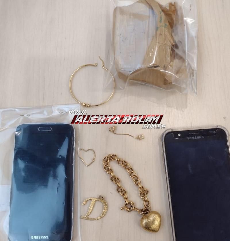 Casal é preso pela Polícia Civil em Rolim de Moura com produto furtado em Lotérica na cidade de Parecis e outros objetos de origem duvidosa Casal é preso pela Polícia Civil em Rolim de Moura com produto furtado em Lotérica na cidade de Parecis e outros objetos de origem duvidosa