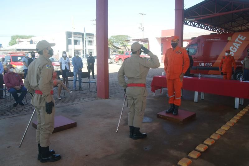 Formatura militar marca a passagem de comando dos bombeiros de Rolim de Moura Formatura militar marca a passagem de comando dos bombeiros de Rolim de Moura