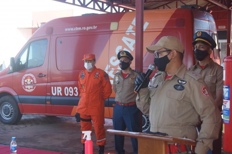 Formatura militar marca a passagem de comando dos bombeiros de Rolim de Moura Formatura militar marca a passagem de comando dos bombeiros de Rolim de Moura