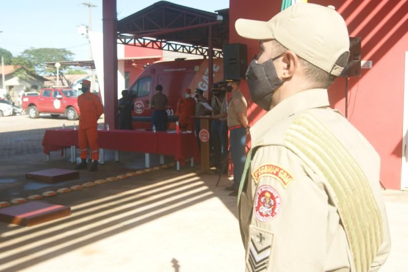 Formatura militar marca a passagem de comando dos bombeiros de Rolim de Moura Formatura militar marca a passagem de comando dos bombeiros de Rolim de Moura