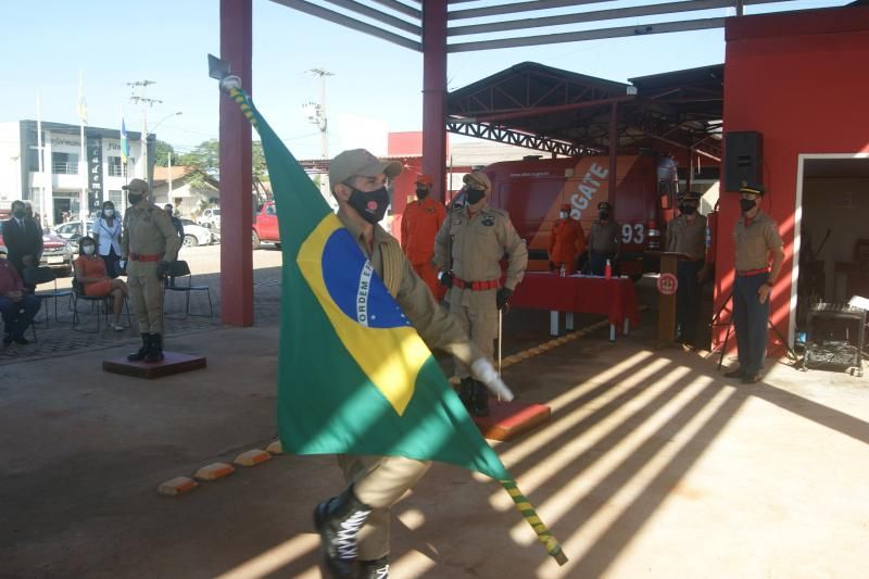 Formatura militar marca a passagem de comando dos bombeiros de Rolim de Moura Formatura militar marca a passagem de comando dos bombeiros de Rolim de Moura
