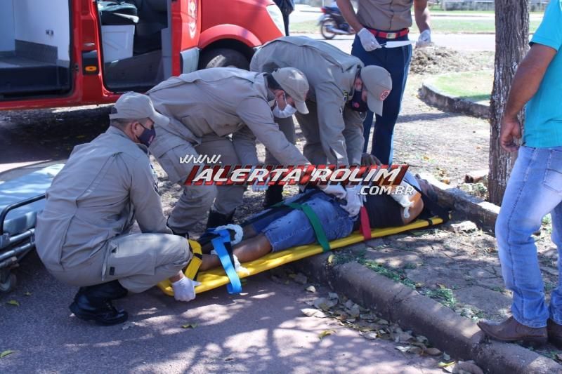 Motociclista fratura braço após ser atingido por carro em Rolim de Moura Motociclista fratura braço após ser atingido por carro em Rolim de Moura