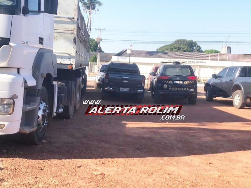 Polícia Federal deflagrou nesta manhã a OPERAÇÃO PARALELO visando desarticular esquema criminoso de envio de carregamento de drogas Polícia Federal deflagrou nesta manhã a OPERAÇÃO PARALELO visando desarticular esquema criminoso de envio de carregamento de drogas