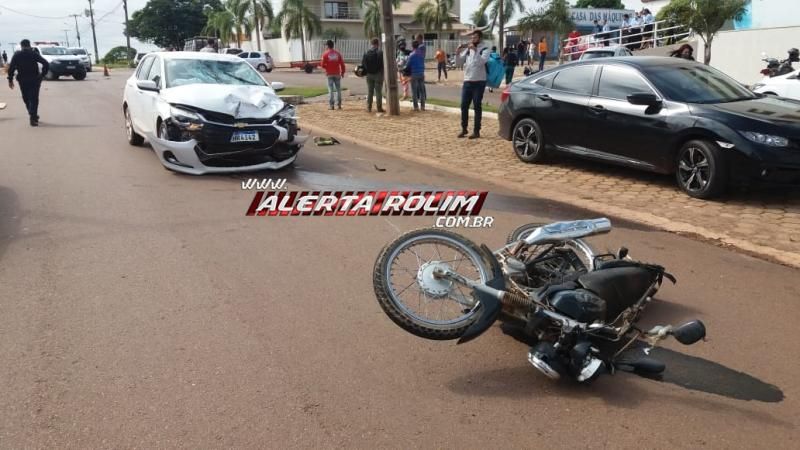 URGENTE – Casal perde a vida em grave acidente, após colisão entre moto e carro no centro de Rolim de Moura