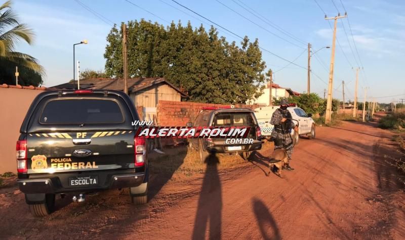 URGENTE – Operação da PF e PM cumprem 07 Mandados de Busca e Apreensão em Rolim de Moura para desarticular grupo criminoso envolvido em diversos crimes URGENTE – Operação da PF e PM cumprem 07 Mandados de Busca e Apreensão em Rolim de Moura para desarticular grupo criminoso envolvido em diversos crimes