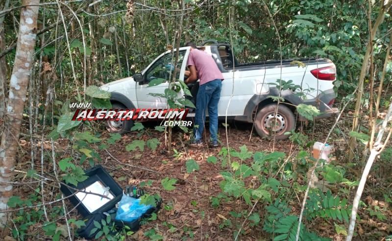 Veículo furtado da IDARON em Rolim de Moura acaba de ser recuperado pela Polícia Militar do 10º Batalhão Veículo furtado da IDARON em Rolim de Moura acaba de ser recuperado pela Polícia Militar do 10º Batalhão