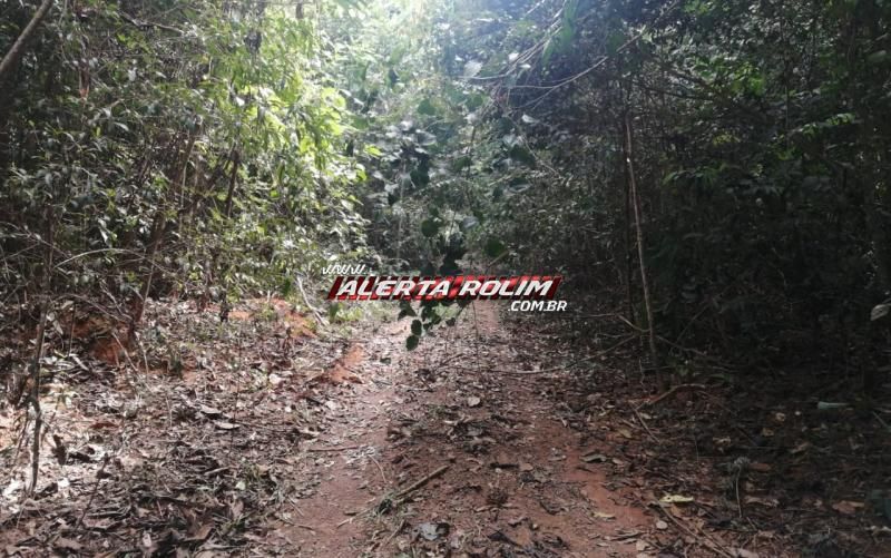 Veículo furtado da IDARON em Rolim de Moura acaba de ser recuperado pela Polícia Militar do 10º Batalhão Veículo furtado da IDARON em Rolim de Moura acaba de ser recuperado pela Polícia Militar do 10º Batalhão
