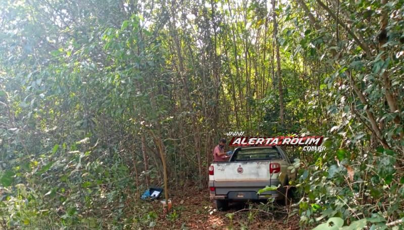 Veículo furtado da IDARON em Rolim de Moura acaba de ser recuperado pela Polícia Militar do 10º Batalhão Veículo furtado da IDARON em Rolim de Moura acaba de ser recuperado pela Polícia Militar do 10º Batalhão