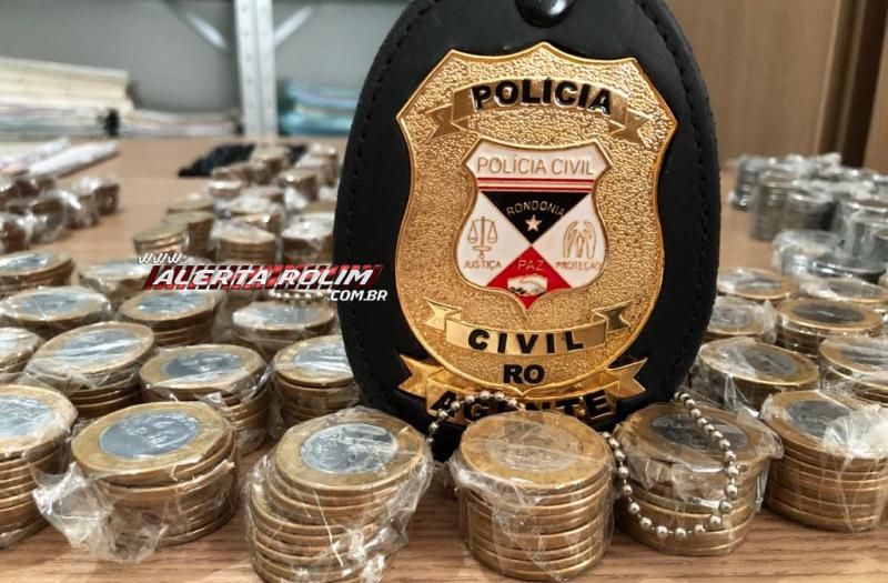 04 acusados de tráfico de drogas foram presos pela Polícia Civil em Rolim de Moura; drogas, vários objetos e mais de 12 mil reais foram apreendidos 04 acusados de tráfico de drogas foram presos pela Polícia Civil em Rolim de Moura; drogas, vários objetos e mais de 12 mil reais foram apreendidos