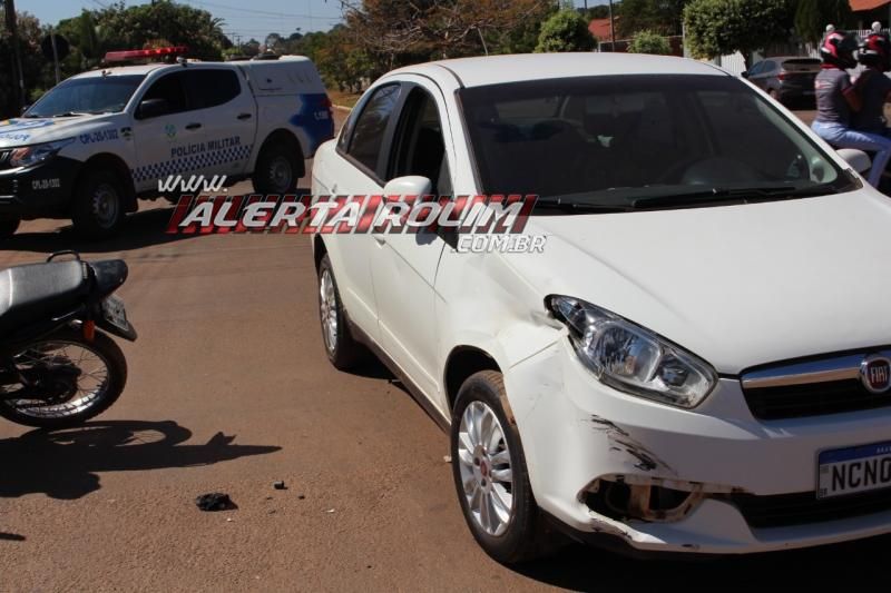 Acidente de trânsito envolvendo carro e moto foi registrado nesta manhã de terça-feira em Rolim de Moura Acidente de trânsito envolvendo carro e moto foi registrado nesta manhã de terça-feira em Rolim de Moura