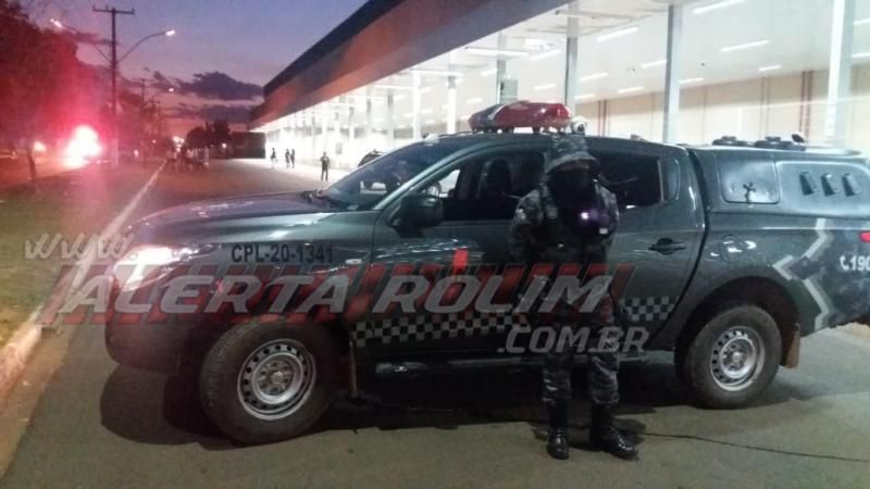 Acidente de trânsito envolvendo carro e moto nesta noite de segunda-feira resultou em uma pessoa ferida Rolim de Moura Acidente de trânsito envolvendo carro e moto nesta noite de segunda-feira resultou em uma pessoa ferida Rolim de Moura