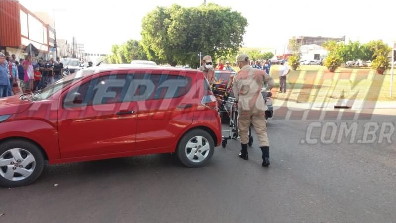 Acidente de trânsito nesta manhã de quarta-feira na região central de Rolim de Moura resulta em uma vítima Acidente de trânsito nesta manhã de quarta-feira na região central de Rolim de Moura resulta em uma vítima