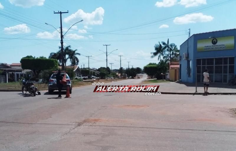 Acidente entre duas motos é registrado em Rolim de Moura; uma passageira foi encaminhada a UPA pelos bombeiros Acidente entre duas motos é registrado em Rolim de Moura; uma passageira foi encaminhada a UPA pelos bombeiros