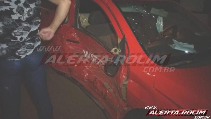 Violenta colisão entre dois carros foi registrada no bairro Boa Esperança em Rolim de Moura Violenta colisão entre dois carros foi registrada no bairro Boa Esperança em Rolim de Moura