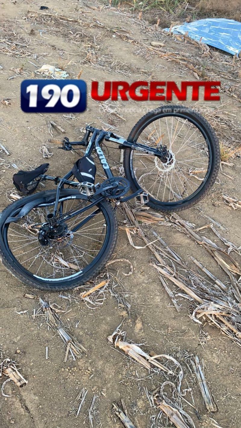 Ciclista morre após ser atingido por táxi na BR-421 em Ariqumes Ciclista morre após ser atingido por táxi na BR-421 em Ariqumes