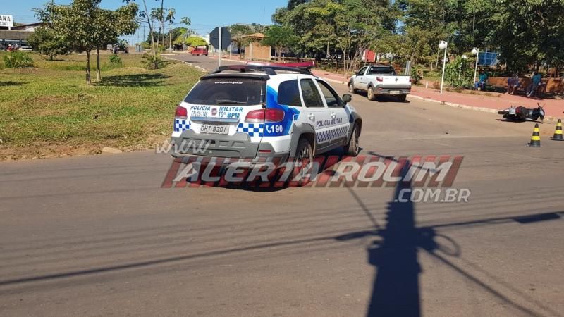 Colisão entre carro e moto foi registrada nesta manhã de sábado em Rolim de Moura Colisão entre carro e moto foi registrada nesta manhã de sábado em Rolim de Moura