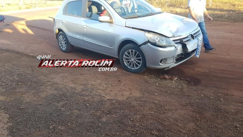 Colisão entre moto e carro foi registrada nesta sexta-feira na Rua Parnaíba em Rolim de Moura Colisão entre moto e carro foi registrada nesta sexta-feira na Rua Parnaíba em Rolim de Moura