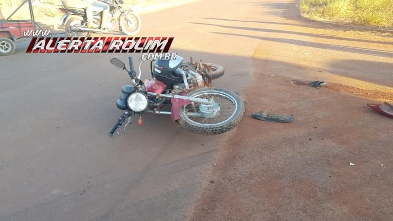 Colisão entre moto e carro foi registrada nesta sexta-feira na Rua Parnaíba em Rolim de Moura Colisão entre moto e carro foi registrada nesta sexta-feira na Rua Parnaíba em Rolim de Moura