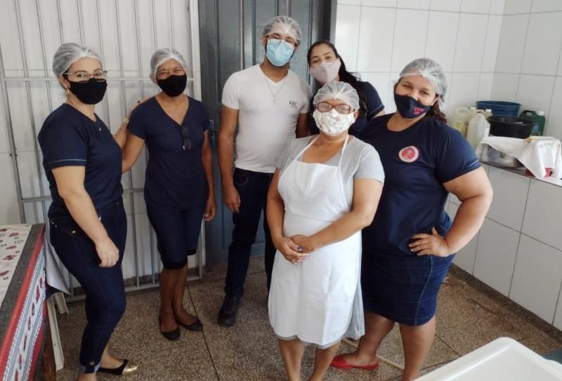 Diretores do Colégio Tiradentes em Rolim de Moura recepcionam professores da unidade para o início do semestre letivo Diretores do Colégio Tiradentes em Rolim de Moura recepcionam professores da unidade para o início do semestre letivo