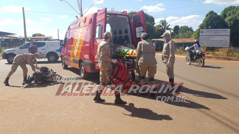 Grave acidente de trânsito foi registrado durante a tarde desta segunda-feira em Rolim de Moura Grave acidente de trânsito foi registrado durante a tarde desta segunda-feira em Rolim de Moura