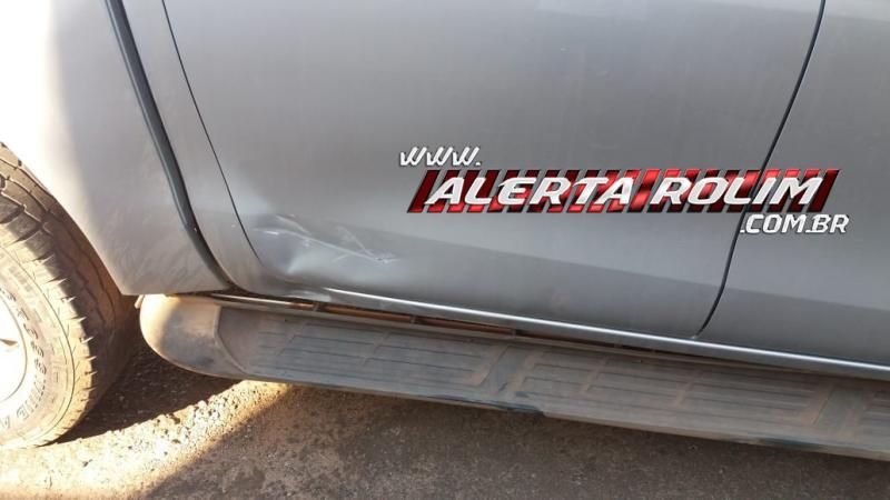 Motociclista é socorrido com suspeita de fratura após colisão no Centro de Rolim de Moura Motociclista é socorrido com suspeita de fratura após colisão no Centro de Rolim de Moura