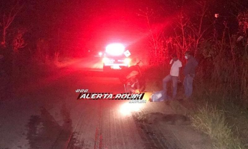 Motociclista sofre acidente e foi socorrido pelos bombeiros após colidir em capivara na RO-010 entre Rolim de Moura a Nova Estrela Motociclista sofre acidente e foi socorrido pelos bombeiros após colidir em capivara na RO-010 entre Rolim de Moura a Nova Estrela