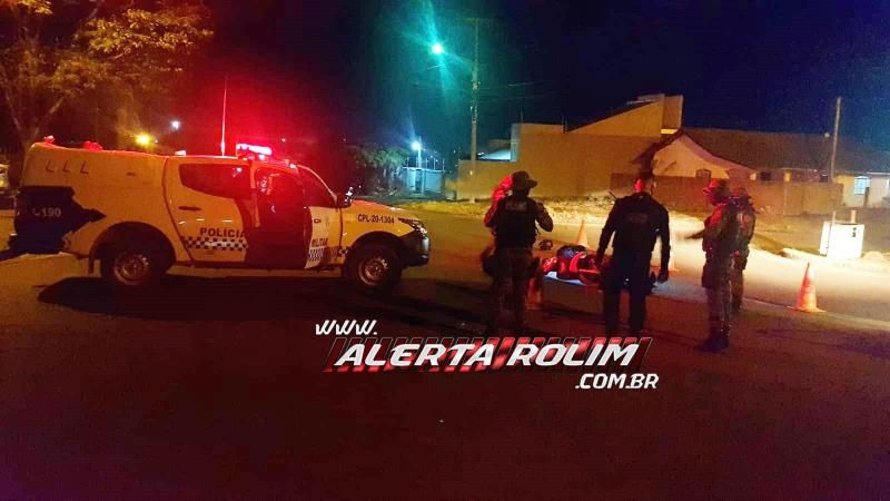 Motorista de carro avança preferencial, atinge entregador e foge do local durante a noite de sábado em Rolim de Moura Motorista de carro avança preferencial, atinge entregador e foge do local durante a noite de sábado em Rolim de Moura