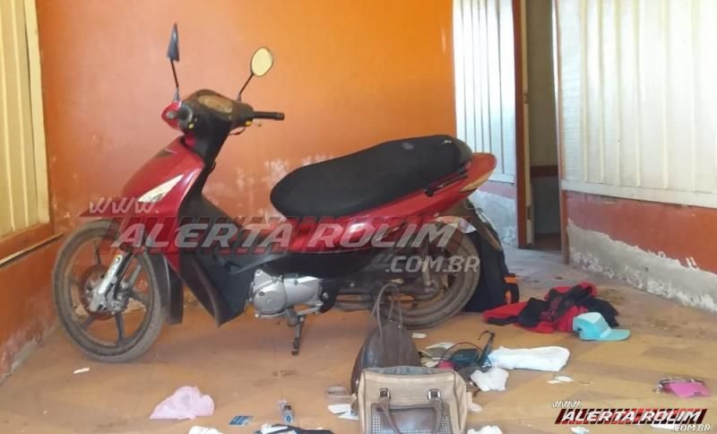 Polícia Militar recupera veículo de mulher que foi roubada duas vezes no período de duas semanas em Rolim de Moura Polícia Militar recupera veículo de mulher que foi roubada duas vezes no período de duas semanas em Rolim de Moura