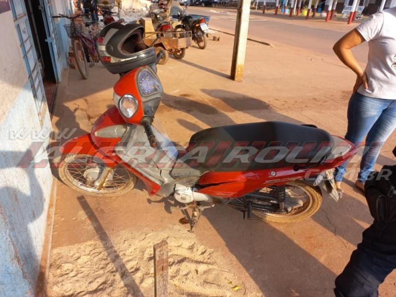 Acidente de trânsito foi registrado nesta manhã em Rolim de Moura Acidente de trânsito foi registrado nesta manhã em Rolim de Moura