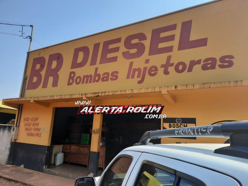 Comércio é arrombado durante a madrugada e cofre, folhas de cheques e um veículo foram furtados em Rolim de Moura Comércio é arrombado durante a madrugada e cofre, folhas de cheques e um veículo foram furtados em Rolim de Moura