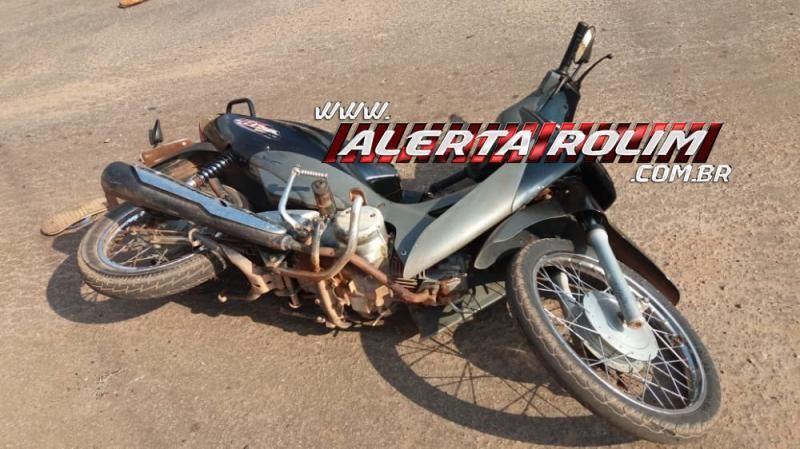 Motociclista inabilitado avança via e colide em carro nesta tarde de terça-feira em Rolim de Moura Motociclista inabilitado avança via e colide em carro nesta tarde de terça-feira em Rolim de Moura