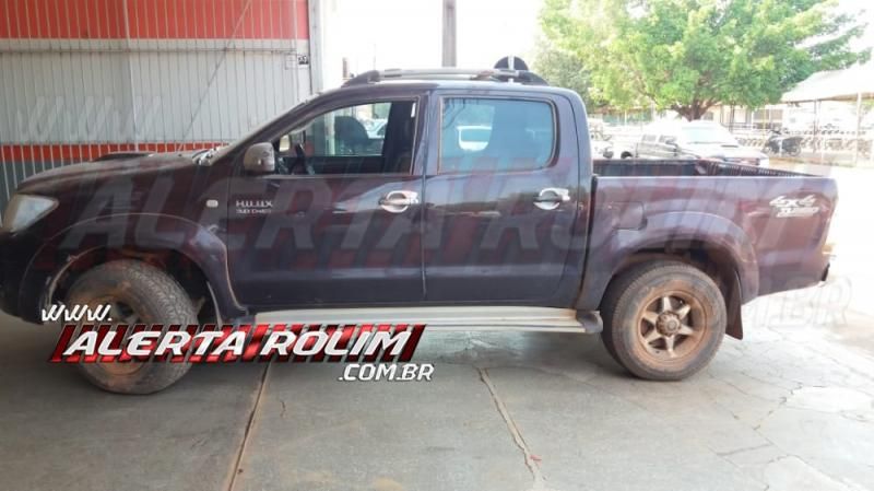 Mototaxista é socorrido depois de colidir na traseira de caminhonete após condutor sair de oficina em Rolim de Moura Mototaxista é socorrido depois de colidir na traseira de caminhonete após condutor sair de oficina em Rolim de Moura