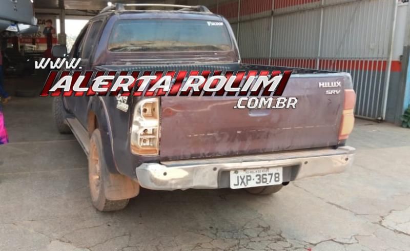 Mototaxista é socorrido depois de colidir na traseira de caminhonete após condutor sair de oficina em Rolim de Moura Mototaxista é socorrido depois de colidir na traseira de caminhonete após condutor sair de oficina em Rolim de Moura