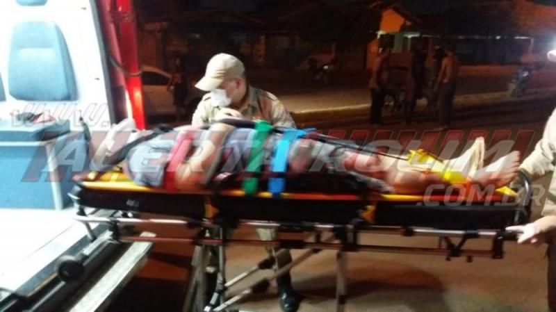 Mototaxista, em horário de folga, fica ferido após colidir na traseira de caminhão estacionado em Rolim de Moura Mototaxista, em horário de folga, fica ferido após colidir na traseira de caminhão estacionado em Rolim de Moura