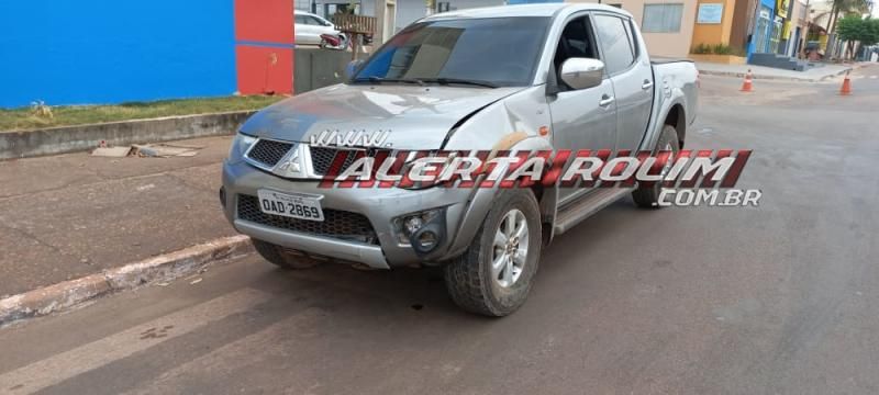PM registra colisão entre dois carros no centro de Rolim de Moura nesta terça-feira PM registra colisão entre dois carros no centro de Rolim de Moura nesta terça-feira